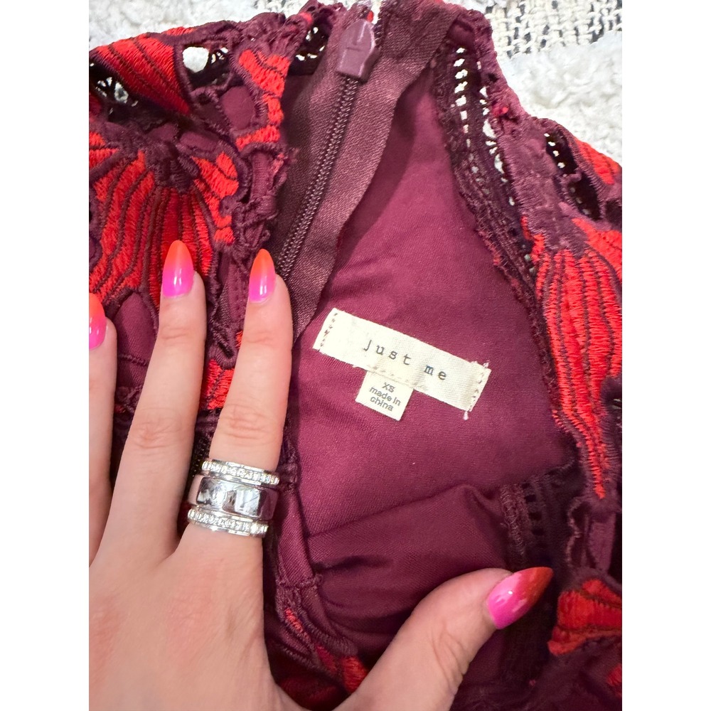 Just Me Floral Lace Mini Dress Womens XS Burgundy Red Excellent Tiered Ruffle - Picture 8 of 9